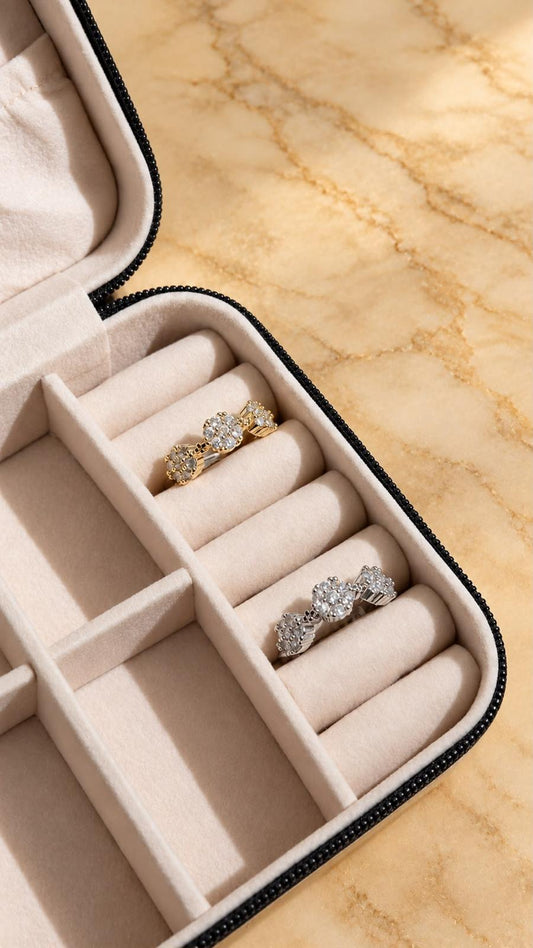 ANELLO TRE FIORI BRILLANTINI